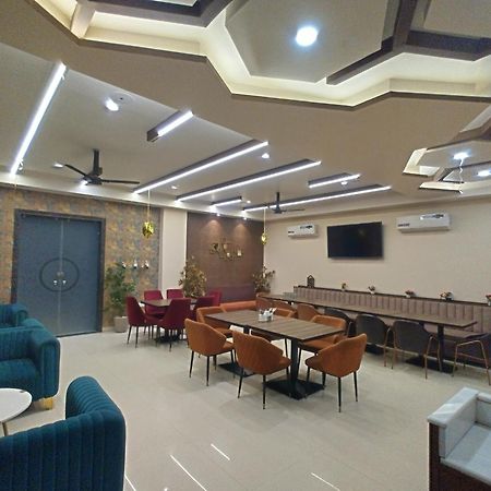 קאנפור The Imperial Hotel And Convention Centre מראה חיצוני תמונה