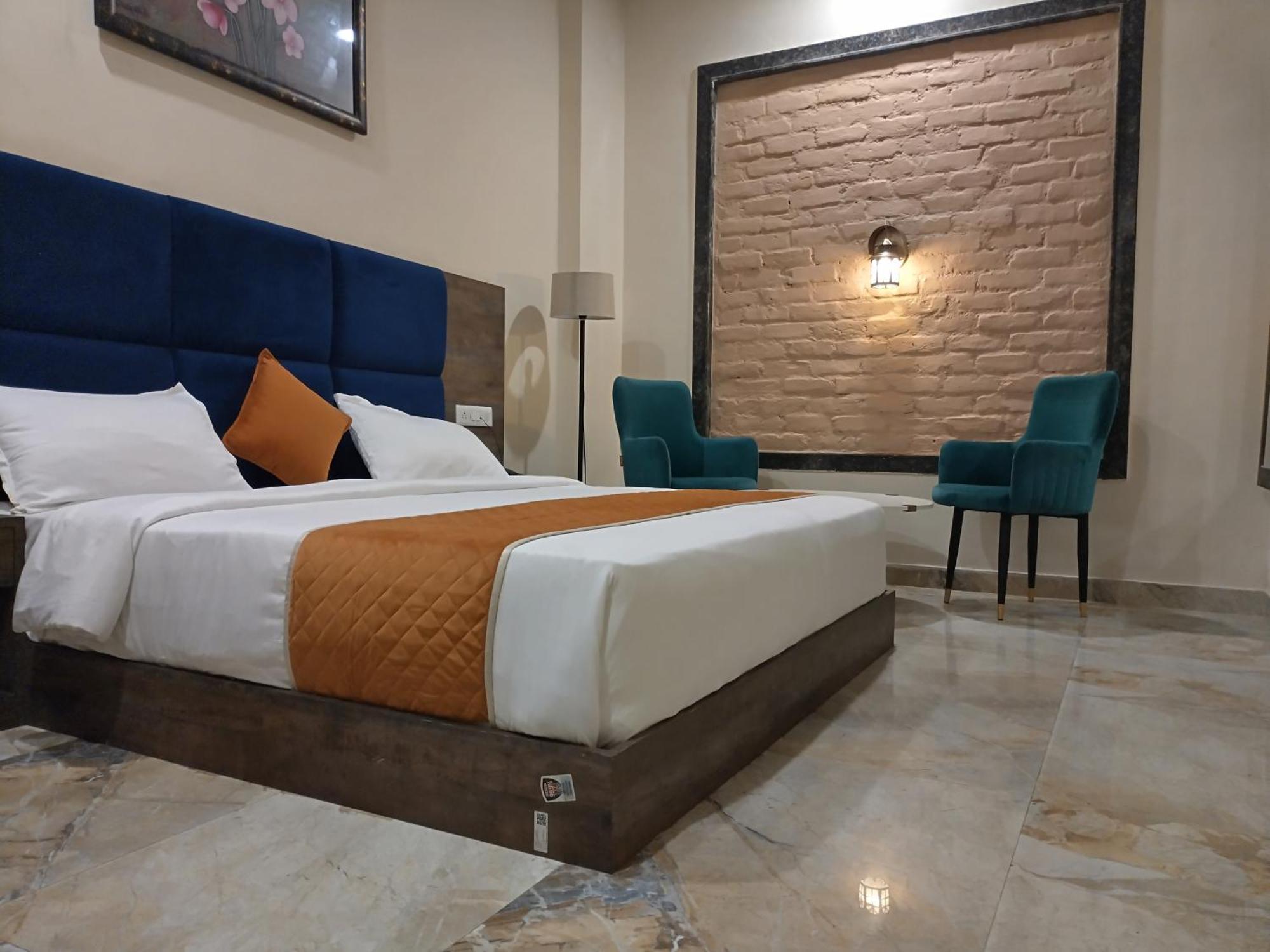 קאנפור The Imperial Hotel And Convention Centre מראה חיצוני תמונה