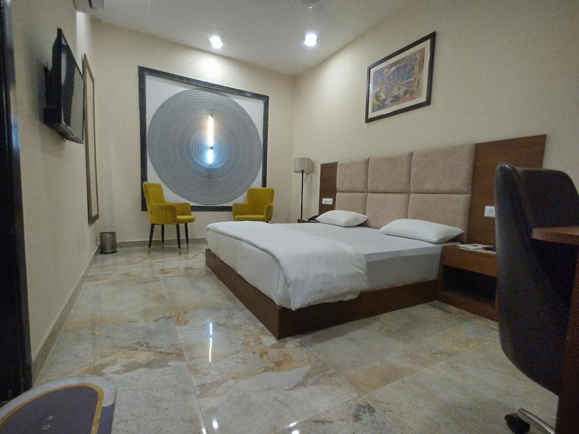 קאנפור The Imperial Hotel And Convention Centre מראה חיצוני תמונה