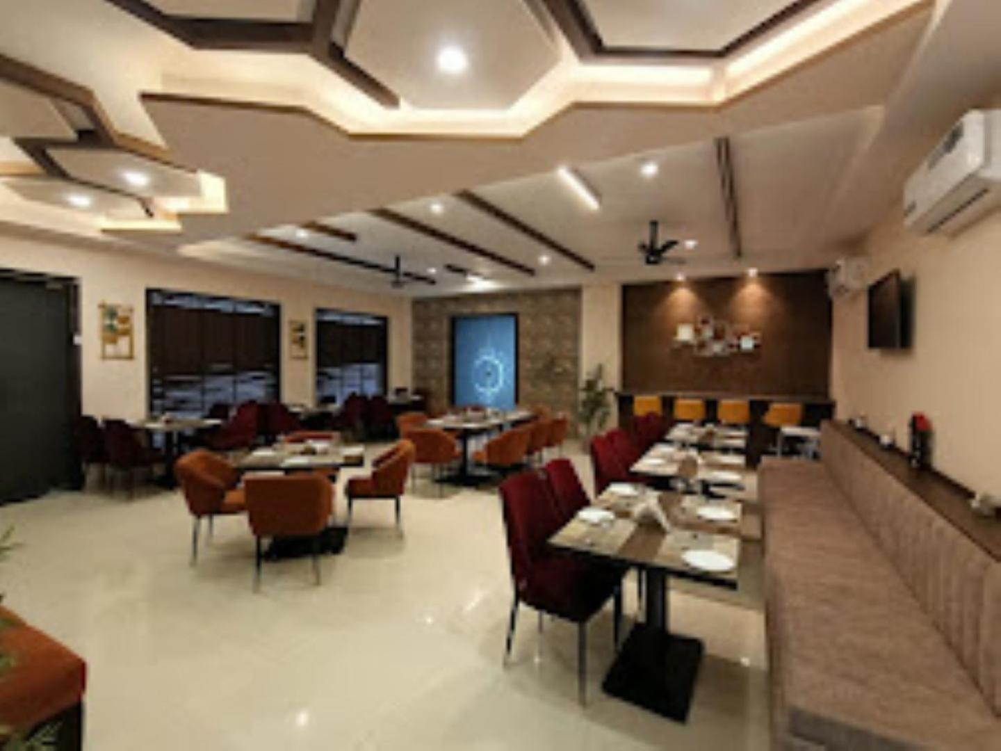 קאנפור The Imperial Hotel And Convention Centre מראה חיצוני תמונה