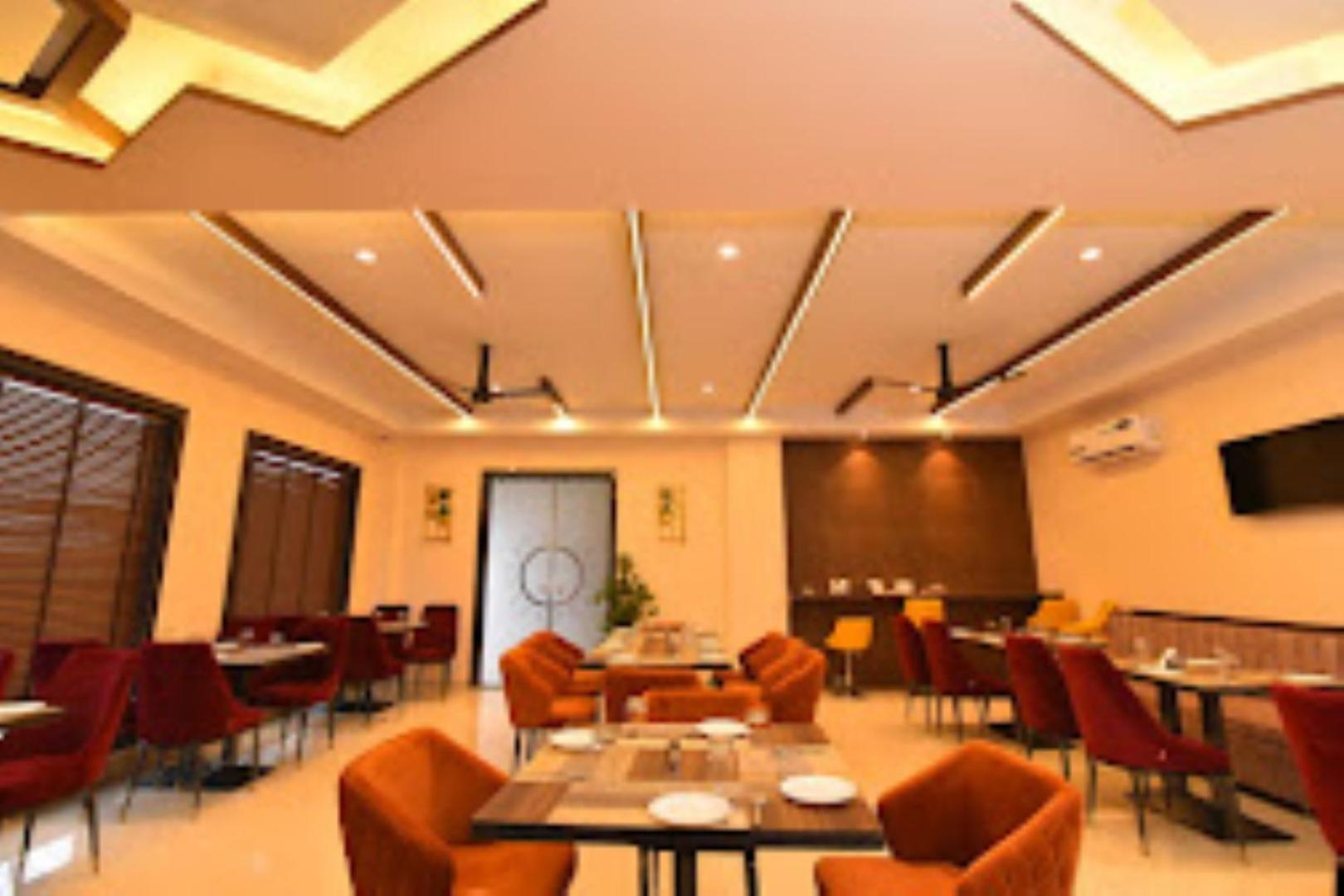 קאנפור The Imperial Hotel And Convention Centre מראה חיצוני תמונה
